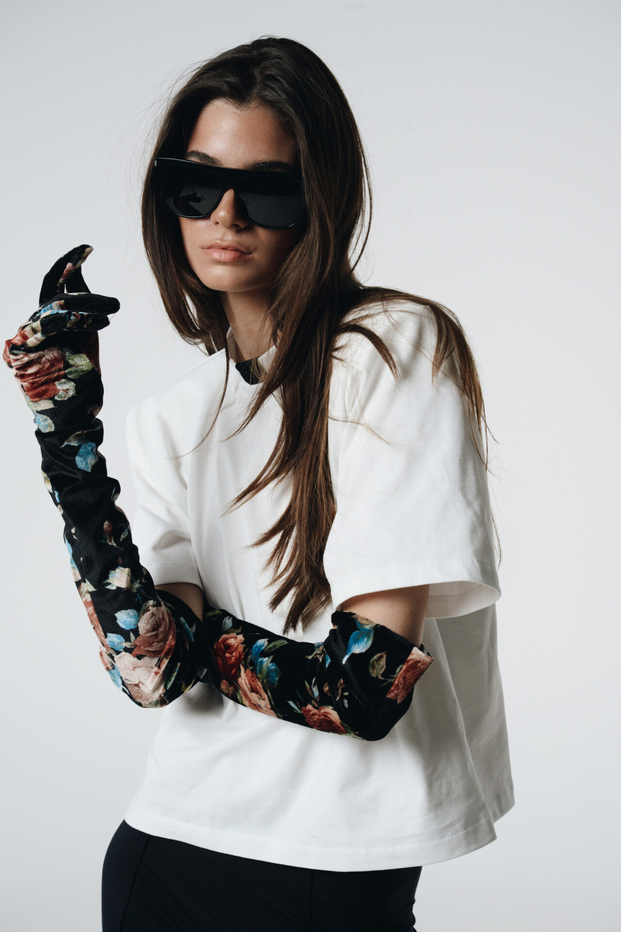 Final Touch Flowers Gloves — prikaz 1