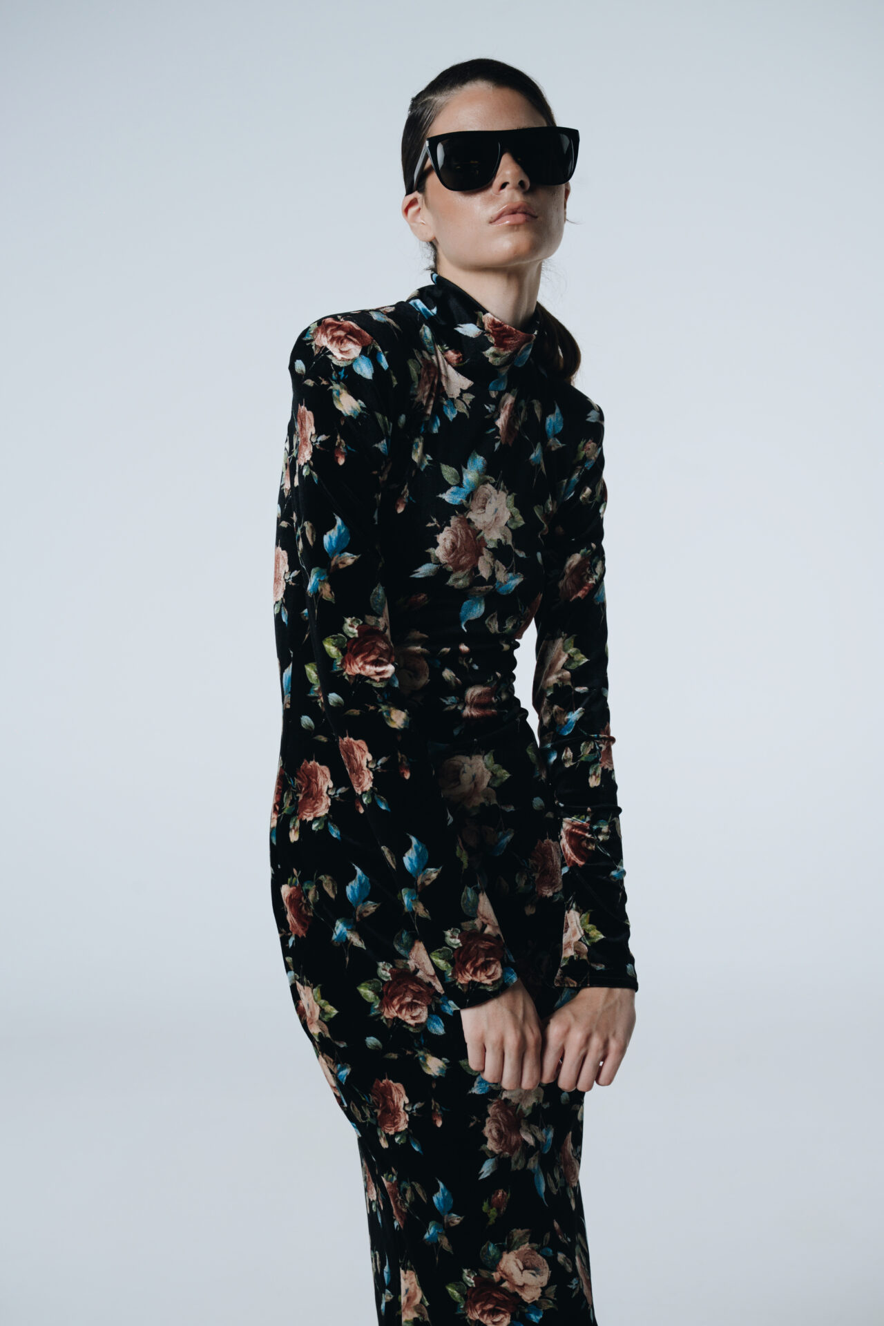 Throns & Kisses Dress — prikaz 2