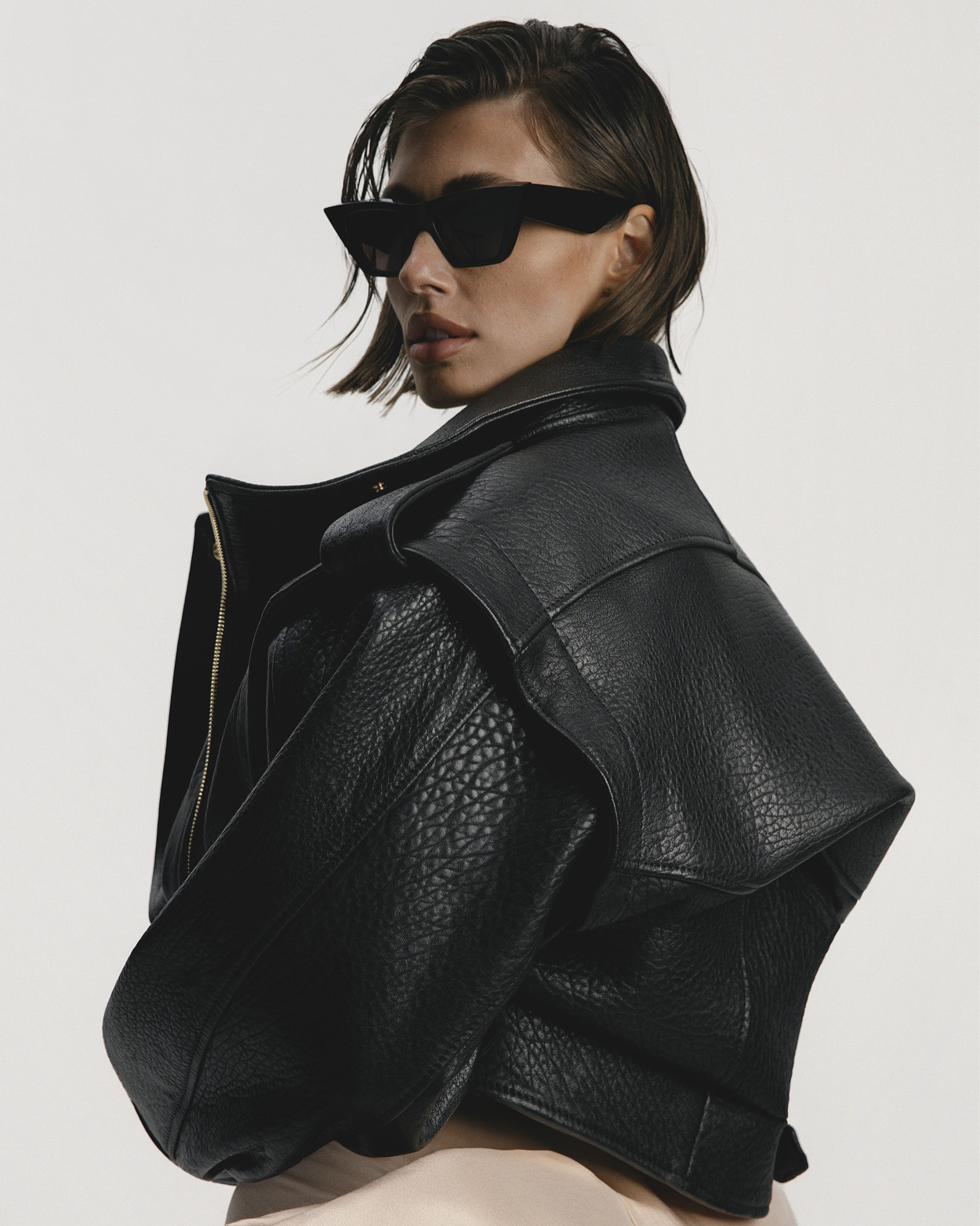 Leather Jacket Idol — prikaz 2