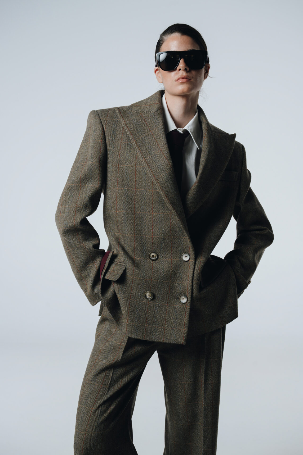 Fathers Pride Brown Suit — prikaz 3