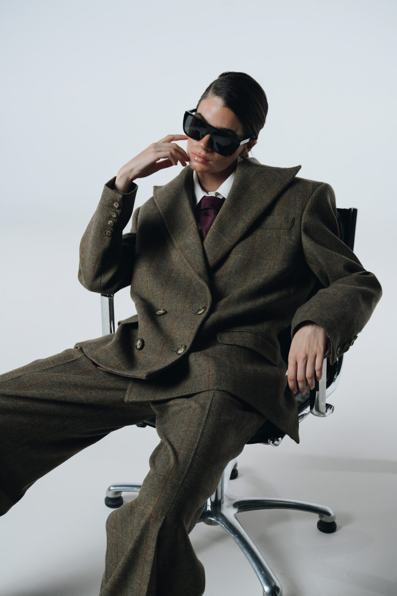 Fathers Pride Brown Suit — prikaz 6