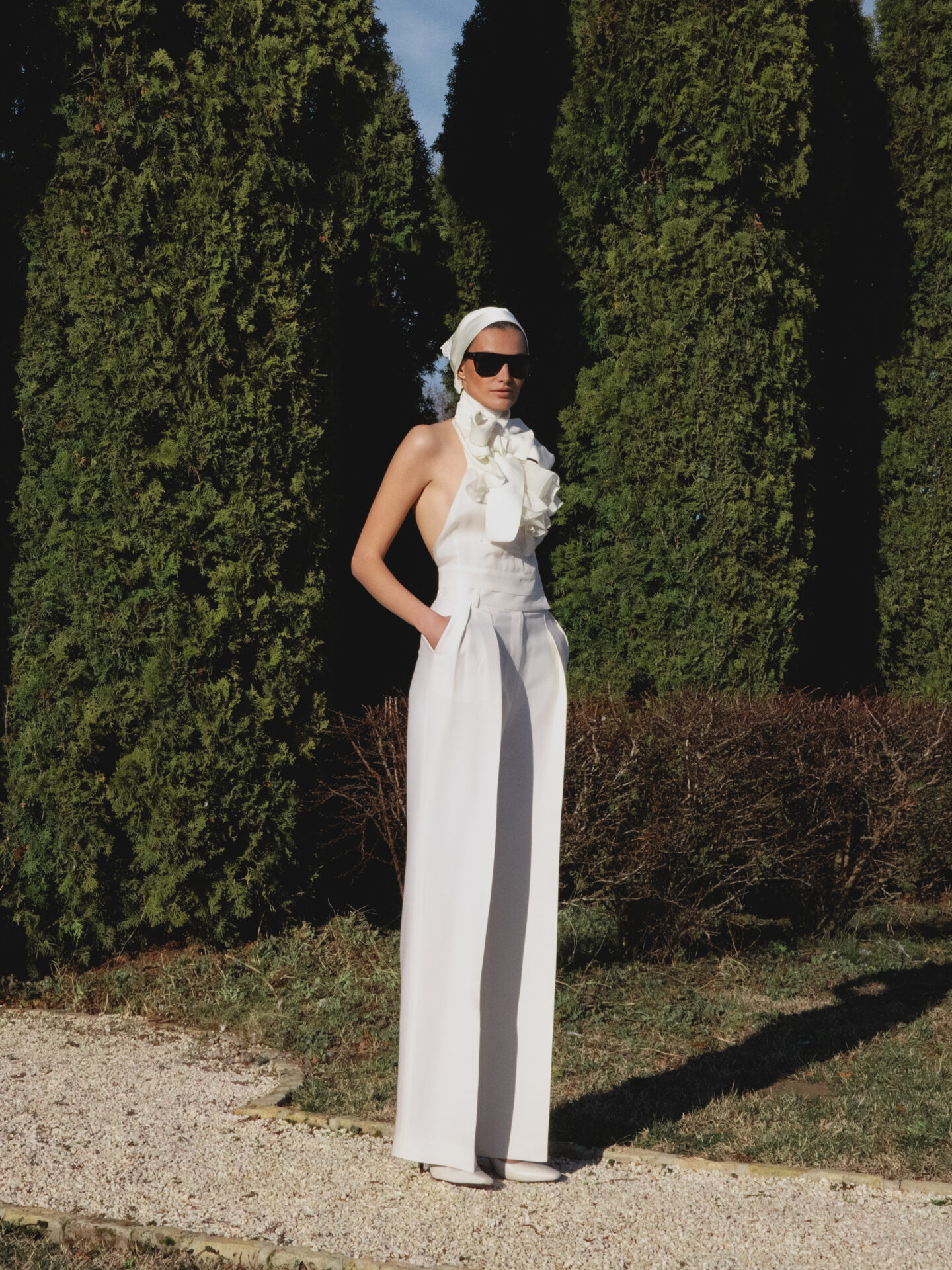 Bianca White Suit — prikaz 4