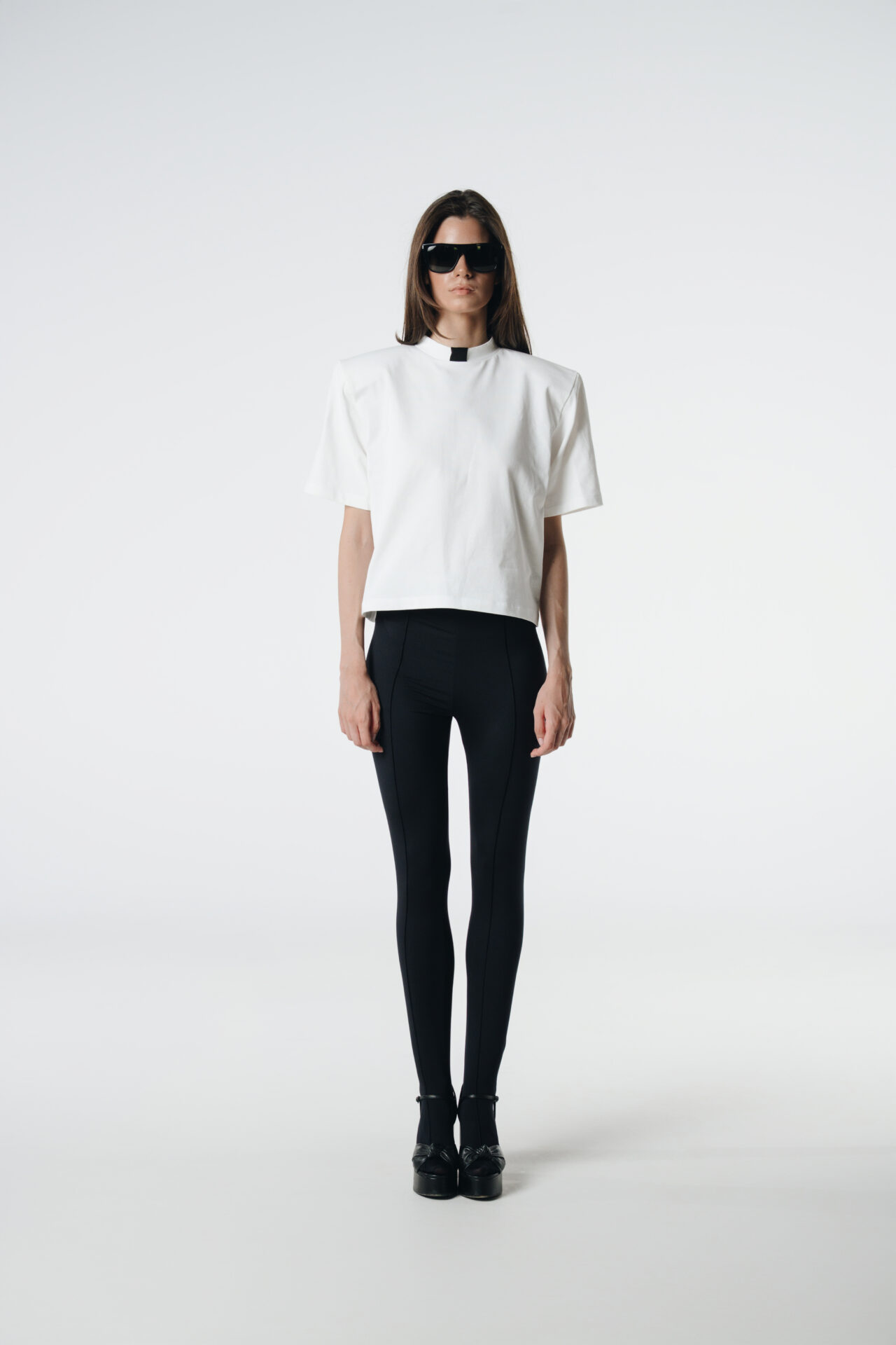 White Lie T-Shirt — prikaz 1